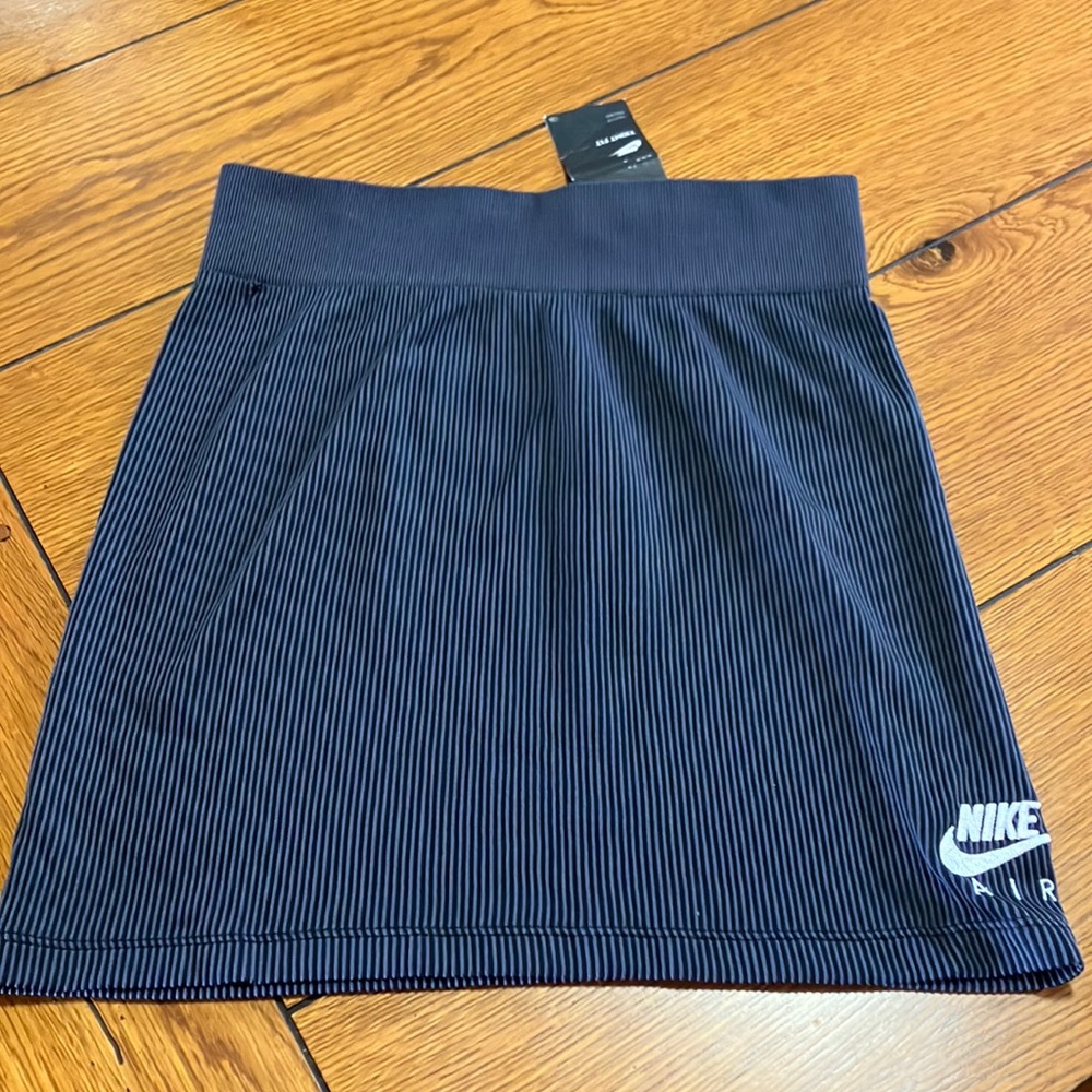 New with tags Nike tight for skirt